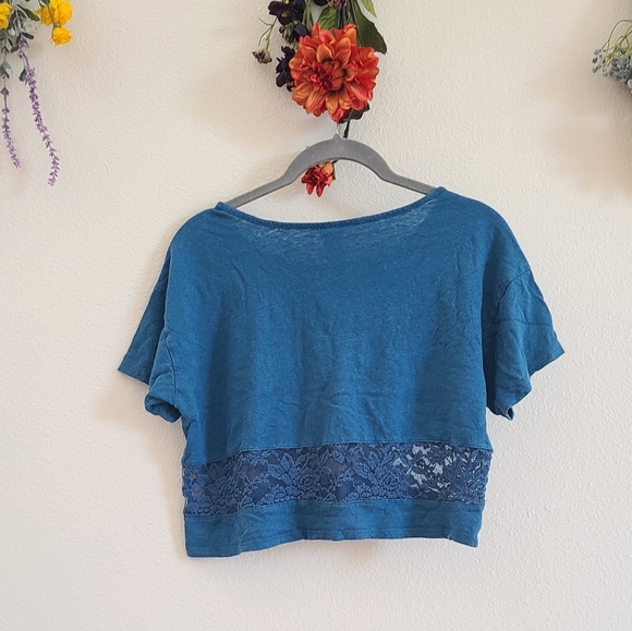 Blue crop top with lace, size S - Picture 4 of 4